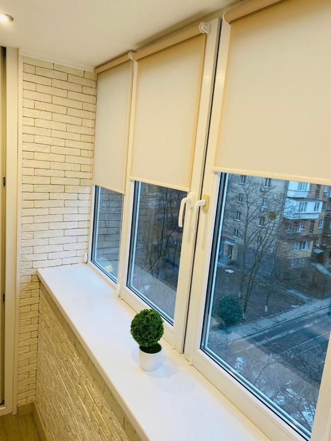 Квартира по адресу дружбы народов 8а Київ Екстер'єр фото