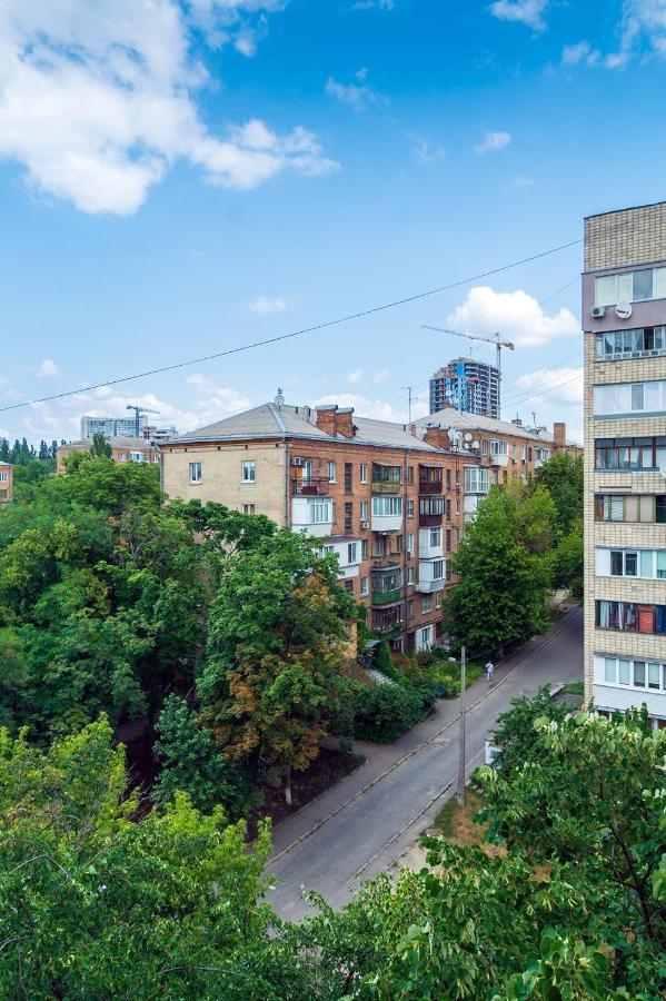 Квартира по адресу дружбы народов 8а Київ Екстер'єр фото